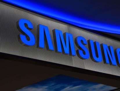 2. Samsung, la empresa coreana de tecnología está avaluada en $92.3 mil millones de dólares y tiene  89,5 de fuerza de marca.
