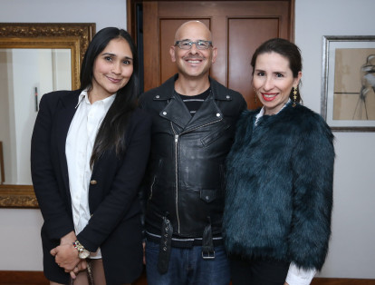 Gabriela Riaño, James Bruce y Lina Hernández