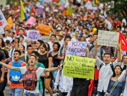Colombia también se ubica en la casilla 96 con índice de percepción de corrupción de 37. Los escándalos más sonados han sido los de Obredecht, el cartel de la toga y el desfalco a la salud en Córdoba.