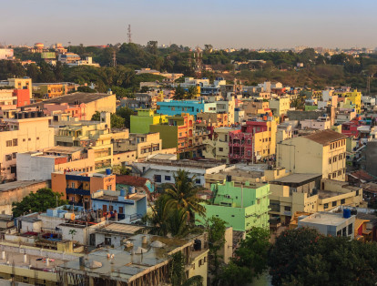 Bangalore, India. Conocida como la ciudad más habitable de este país. Los residentes citan la vibrante vida nocturna y un clima bastante templado, entre las razones que favorecen a la ciudad. El alquiler es un 90 por ciento más bajo que en Nueva York.