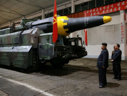 Corea del Norte tiene un estimado de 10 a 20 ojivas nucleares y el año pasado realizó varios ensayos nucleares que fueron condenados por el mundo.