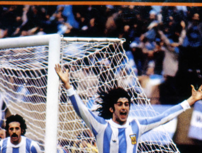 El delantero argentina Mario Kempes fue la gran figura del Mundial 1978, el cual se realizó en su país y en el que se coronó como campeón.