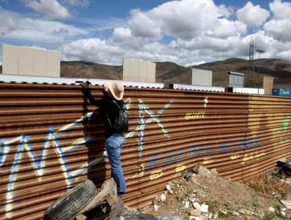 El presidente de EE. UU., Donald Trump, citó este martes un estudio de un centro de pensamiento ultraconservador que afirma que el muro que planea construir en la frontera con México se pagara "por sí solo" mediante la reducción de las tasas de criminalidad y de los niveles de inmigración.