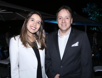 Karla Hostos y Juan Carlos Jiménez.