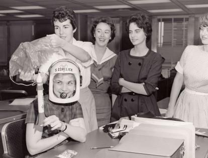 Mercury 13 un documental muy interesante sobre las mujeres que en 1961 se sometieron a duras pruebas para viajar al espacio y cuyos sueños quedaron en nada cuando todos los elegidos fueron hombres. El estreno será el 20 de abril.