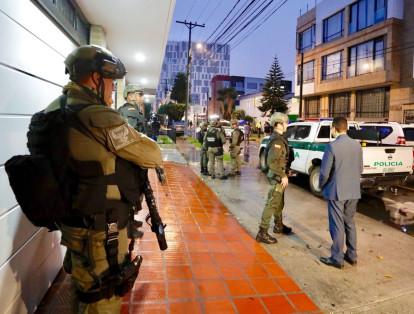 Los vecinos de las viviendas aledañas a la casa de Santrich quedaron desconcertados tras el operativo de captura del exguerrillero.