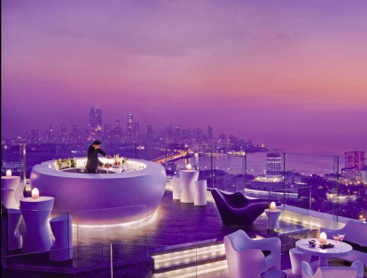 5. Four Seasons Hotel Mumbai: En la India se puede disfrutar de la panorámica que se aprecia desde este maravilloso hotel. En este lugar además se puede disfrutar de una exquisita gastronomía.