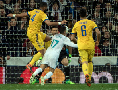 Después de que la Juventus igualara la eliminatoria (marcando tres goles en el Bernabéu ante un Real Madrid que había ganado 3-0 en Turín), el colegiado señaló un 
penal de Medhi Benatia a Lucas Vázquez que transformó Cristiano Ronaldo para dar la clasificación a su equipo en el descuento (90+8).