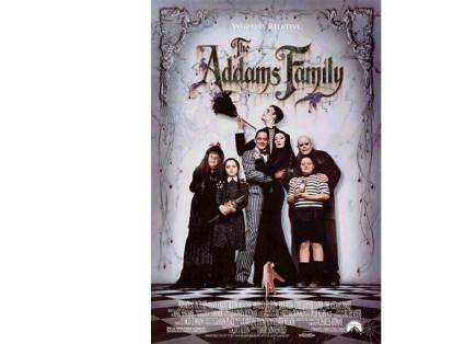 'La familia Addams' es otro gran ejemplo. La historia de estos personajes, que inició en un cómic del diario The New Yorker, se convirtió en una serie de televisión y posteriormente en una película en 1191. Luego fueron estrenadas dos más.