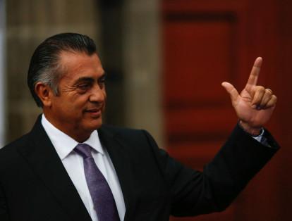 En la campaña presidencial de México para el 2018, el candidato  Jaime Rodríguez Calderón ‘El bronco’  dijo en  el primer debate presidencial que literalmente, al que robe “hay que ‘mocharle’ la mano al que robe”. Este candidato es independiente y anteriormente participó como diputado por el PRI.