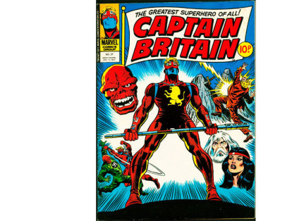 2. Captain Britain:
El 'capitán Britania' es la versión británica del Capitán América de Marvel.  Dentro de sus poderes está la resistencia sobrehumana además de que puede volar.