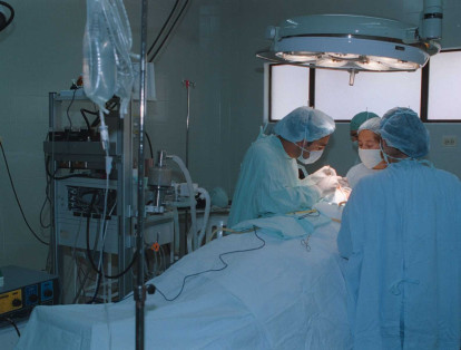 Sociedades de cirujanos piden que los pacientes acudan a profesionales en cirugías estéticas.
