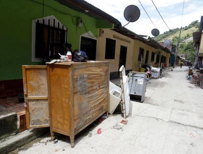 La desolación en las calles de Puerto Valdivia