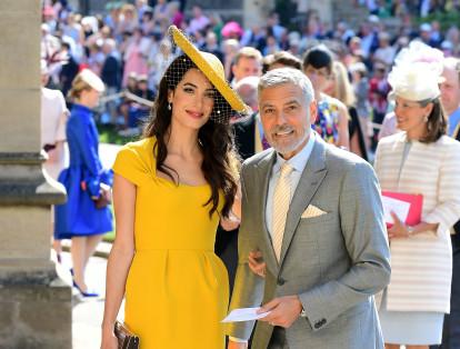 George Clooney y su esposa Amal Clooney también estuvieron entre las celebridades invitadas.