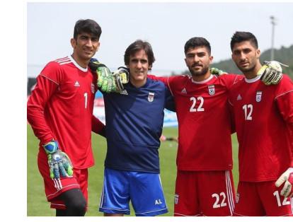 Irán fue la primera selección en clasificar al mundial de Rusia 2018, esto gracias a una victoria 2 a 0 frente a Uzbekistán. La maglia de la selección iraní es de color rojo con detalles  de color blanco.