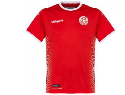 Túnez participa en su quinta Copa Mundial de la FIFA, 12 años desde su última aparición en Alemania edición 2006. La camiseta que lucirán los tunecinos es totalmente roja con pequeños detalles en blanco a los costados y en el cuello.