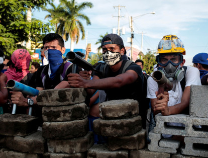 Por su parte, la Conferencia Episcopal de Nicaragua, mediadora de los diálogos entre el Gobierno y los manifestantes, anunció que no reanudará las conversaciones mientras "el pueblo siga siendo reprimido y asesinado" por "grupos cercanos al gobierno".