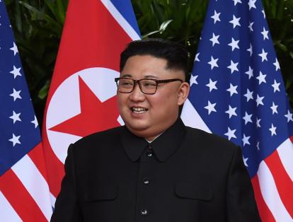 En el documento, Kim se compromete a una "desnuclearización completa de la península coreana". Asimismo, Estados Unidos se compromete a dar las garantías de seguridad necesarias, apuntado también en el texto firmado.