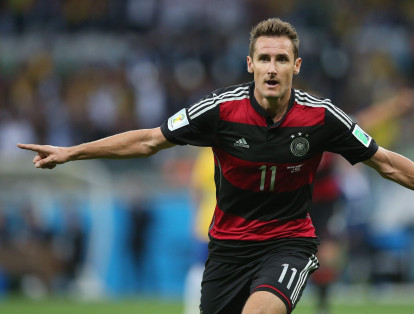 3. El alemán Miroslav Klose. Es el único jugador en disputar cuatro semifinales en los mundiales: desde Corea y Japón 2002 hasta Brasil 2014. Fue campeón una vez, hace cuatro años, y subcampeón otro (2002). En Alemania 2006 y en Sudáfrica 2010 quedó tercero. Además, es el goleador histórico de los mundiales, con 16 tantos.