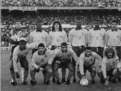 La Selección Colombia hizo parte de los 24 equipos que participaron de la Copa del Mundo de 1994 en Estados Unidos.

En su partidos debut como parte del Grupo A, el seleccionado colombiano perdió 3-1 contra Rumania.