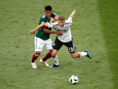 La Selección de Alemania, vigente campeona del Mundo tras su victoria en la final de Brasil 2014 contra Argentina, debutó en Rusia 2018 contra México en el grupo F. Los mexicanos jugaron con orden e inteligencia para soportar el poderío ofensivo alemán y quedarse con una victoria de 1-0.
