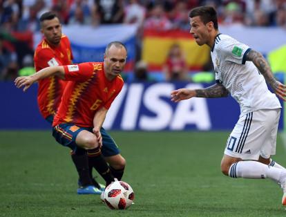 España y Rusia se juegan su cupo en los cuartos de final del Mundial.