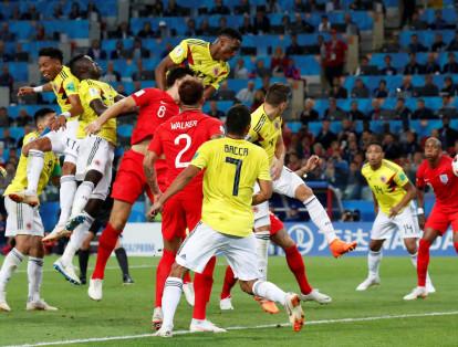 INCORRECTO:
En un pronóstico hecho por la compañía de juegos EA Sports en el que pone a Francia como campeón del mundo, afirmó el pasado 29 de mayo, que Colombia llegaría a los cuartos de final de la Copa del Mundo tras vencer a Inglaterra por penales y que los cafeteros no pasarían a la fase semifinal pues caerían derrotados 1-2 contra Alemania.