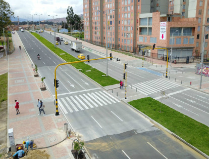 Desde junio del 2012, en Bogotá no se entregaba una vía nueva de cuatro o más kilómetros, la última fue la troncal de la calle 26 y la de la carrera 10 ª.