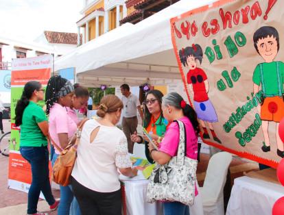 “Nuestros niños merecen crecer sin huellas que duelan para toda la vida. A la hora de proteger a cada niño y niña de Colombia todos tenemos que ser familia. Una familia unida y solidaria. No hay excusa para hacerse el que no ve o el que no entiende, el de la vista gorda. Eso también es complicidad”, resaltó la alcaldesa de Cartagena Yolanda Wong.