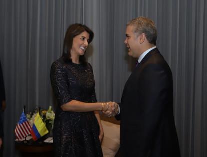 El presidente Iván Duque y la embajadora de EE. UU. ante la ONU, Nikki Haley.