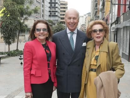Pilar Román, Juan Manuel Ayerbe y María Ignacia Barona.