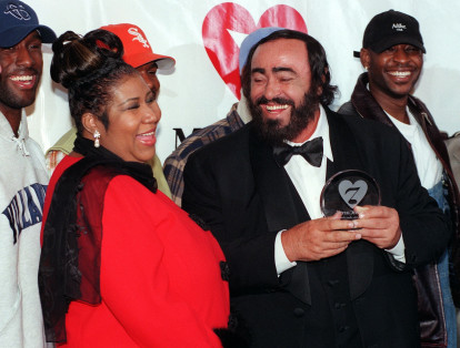 En 1998 reemplazó a Luciano Pavarotti (quien estaba enfermo entonces) en los Premios Grammy interpretando 'Nessun Dorma' de Puccini, sin ensayar.