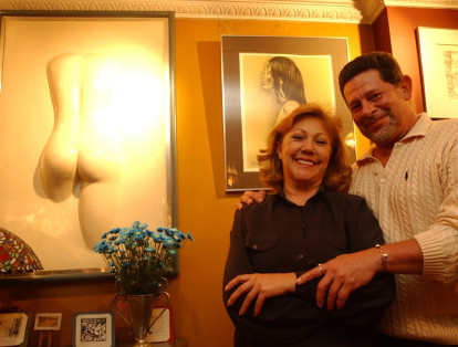 Esta es, sin duda, una de las parejas más duraderas de la farándula colombiana. El director de televisión Roberto Reyes y la actriz Mariluz se casaron en 1980 y aún permanecen juntos. Tienen 3 hijos, uno de ellos, Alejandro, también es actor. Son considerados una de las familias de actores más talentosas del país.