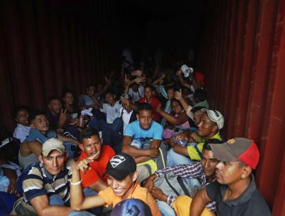 El Gobierno mexicano advirtió este miércoles a los inmigrantes que si ingresan en el territorio nacional "de manera irregular" podrán ser detenidos y retornados a su país de origen.