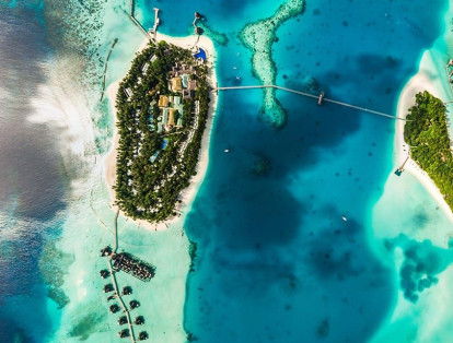 Se trata de una villa de nombre Muraka, cuyo nombre viene del lenguaje nativo de Maldivas, el Dhivehi, que significa “coral”.