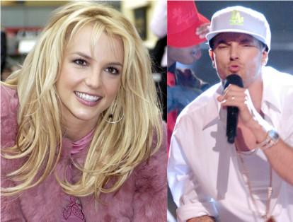 La boda de Britney Spears y Kevin Federline se derrumbó en dos años después de la ceremonia. Pero esta fue muy singular. Se casaron en 2004 en una casa en Los Ángeles pero los invitados no sabían que iban a una matrimonio, sino a una cena de compromiso. La boda la celebraron por el rito de la Cábala. Se dirvociaron en 2006.