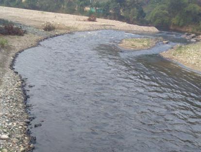 Ante la emergencia Ecopetrol comunicó a las comunidades no tomar agua de la quebrada La Llana, en la que cayó principalmente el crudo y también el del río Catatumbo.