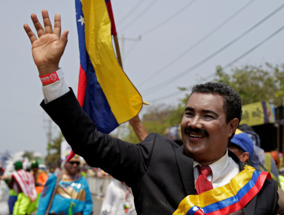 Disfraz del presidente de Venezuela Nicolás Maduro. Es tradición, en los carnavales de la costa caribe, crear disfraces satíricos para ridiculizar a personajes con alguna relevancia pública.