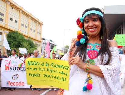 Los colombianos a favor de la JEP que se encuentran en Nueva York, en Estados Unidos, también salieron a protestar este lunes.