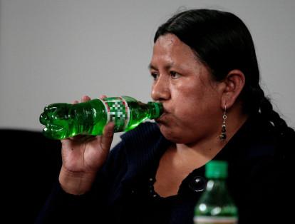 México es parte de los países que mayor consumo de bebidas azucaradas registra, especialmente en Chiapas, en el que la mayoría de su población ha muerto por causa de la diabetes. La publicidad de comida chatarra solo se podía mostrar entre las 2:00 p.m. y las 7:30 p.m de lunes a viernes y entre las 7:30 a.m. hasta las 07:30 p.m. los fines de semana en televisión. También, la medida aplicó en el cine. Incluso, desde 2015 se obligó a que las empresas, a través de las etiquetas de los productos, comenzaran a mostrar lo que componía a cada alimento, es decir, a reportar cuántas grasas y azúcares contenían.