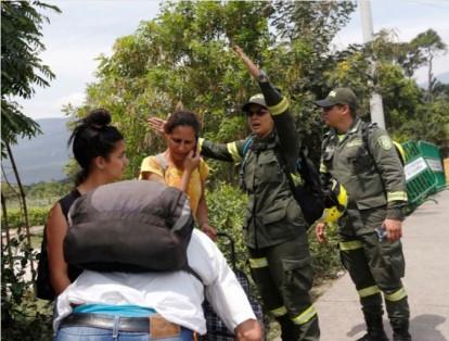 Por ahora se desconoce si hay heridos y las autoridades colombianas ya están desplegadas en el sector de La Parada, del municipio de Villa del Rosario (Norte de Santander), verificando la situación.