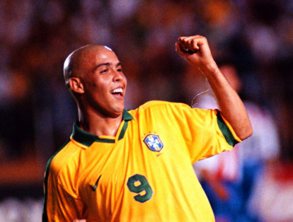 Ronaldo acumuló 67 goles con la selección de Brasil y ganó dos mundiales para su país (1994, 2002).