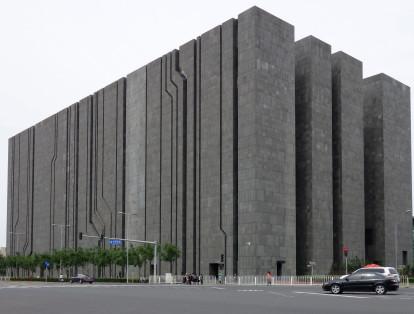 El Digital Beijing se ubica en el distrito Chaoyang de Beijing (China) y se construyó con motivo de servir como centro de datos para los Juegos Olímpicos de 2008. 

Su estructura está compuesta por bloques de 57 metros de altura y se asemeja a una placa de circuito con código de barras.