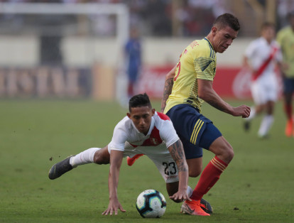 Mateus Uribe: la figura del partido. No solo hizo dos goles, sino que fue una ayuda permanente en el ataque. Subió y bajó, incansable, con mucho sacrificio. 8