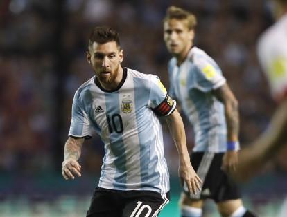 La ofensiva de Argentina está conformada por Lionel Messi por izquierda.