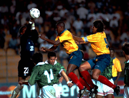 En la edición de 1997 Colombia clasificó a cuartos como segundo mejor tercero, al margen de la eliminación. En cuartos esta vez no triunfó: cayó 1-2 contra Bolivia, el anfitrión del torneo.