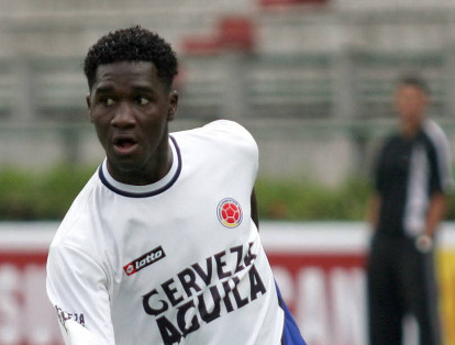 Tras sus buenas actuaciones con el Deportivo Cali, Zapata debutó en la Selección Colombia Sub-20.