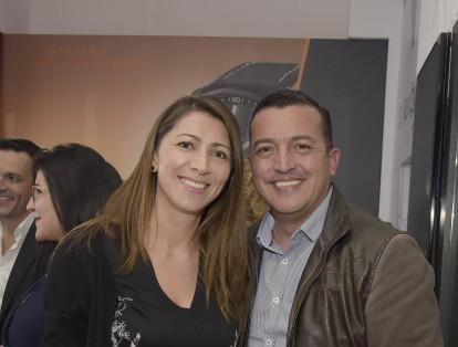 Diana Acosta y Andrés Acero.