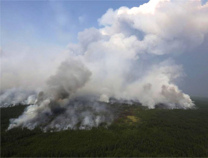 Según las autoridades, más de 3,2 millones de hectáreas eran pasto de las llamas el lunes, principalmente en las regiones de Yakutia, de Krasnoyarsk, y de Irkutsk.