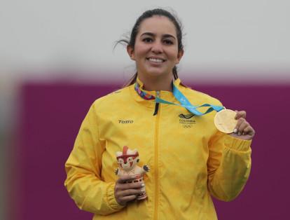 Sara López ganó la medalla de oro en la modalidad del tiro con arco compuesto.